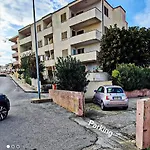 Amosina - Quiet Home, Free Parking شقة *